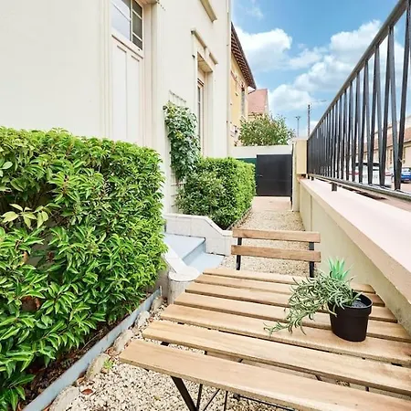 Appartement Le Racine : Dans Un Quartier Calme